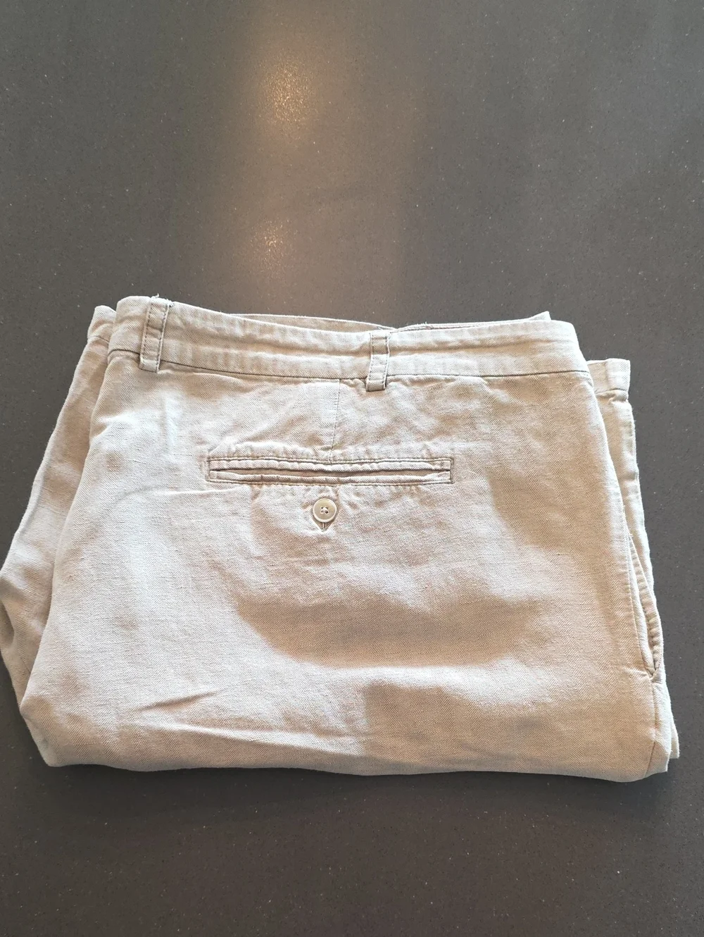 Tommy Bahama Cream Label Men’s Tan Subtle Herringbone Linen-Silk Shorts 50